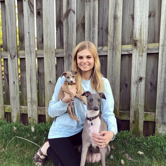 Meet your Posher, Taylor - Picture 1 of 1